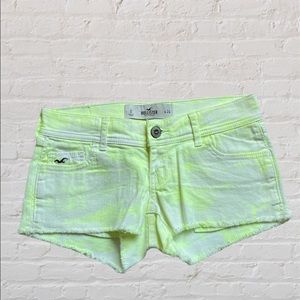 Hollister fluorescent shorts in 0 NWT!